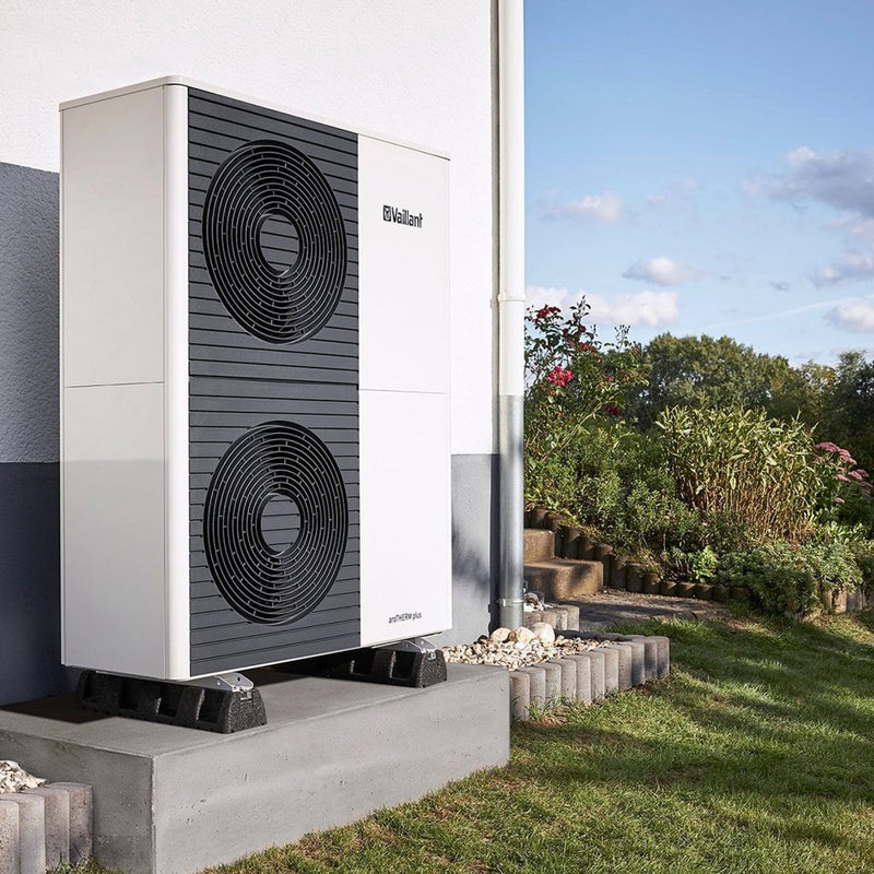 Vaillant aroTHERM plus 10 kW Monobloc Air Source Heat Pump - Getplumb