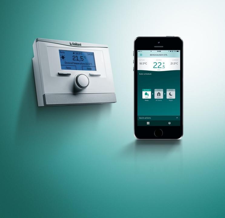 Vaillant VRC700F Wireless Weather-Compensating System Controller - Getplumb